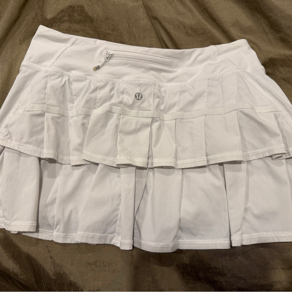 Lululemon Pace Setter Skirt (with flaws)